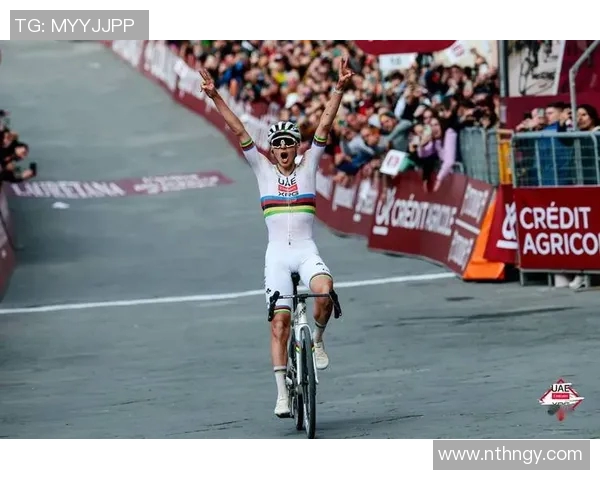 中国自行车选手阔别十五年再度出征环法赛场点燃国人热情 中国自行车选手阔别十五年再度出征环法赛场点燃国人热情