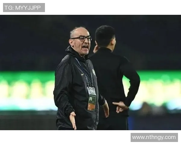 连续失利引发危机 国家队主帅正式下课引发广泛关注